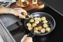 Tefal G26090 Ultimate On - Pfannenset - Schwarz -Küchenwaren Geschäft 0ef4a7fa4c61319fa6df7619242a197b