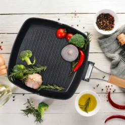 Relaxdays Grillpfanne Mit Holzgriff -Küchenwaren Geschäft 1873595ba79345e0244f7ee008471730
