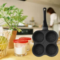 4-Loch-Omelettpfanne,Burger Egg Ham Pancake Maker,Antihaftpfanne -Küchenwaren Geschäft 63f5dadeae3f1af21f46f4f6062cda16