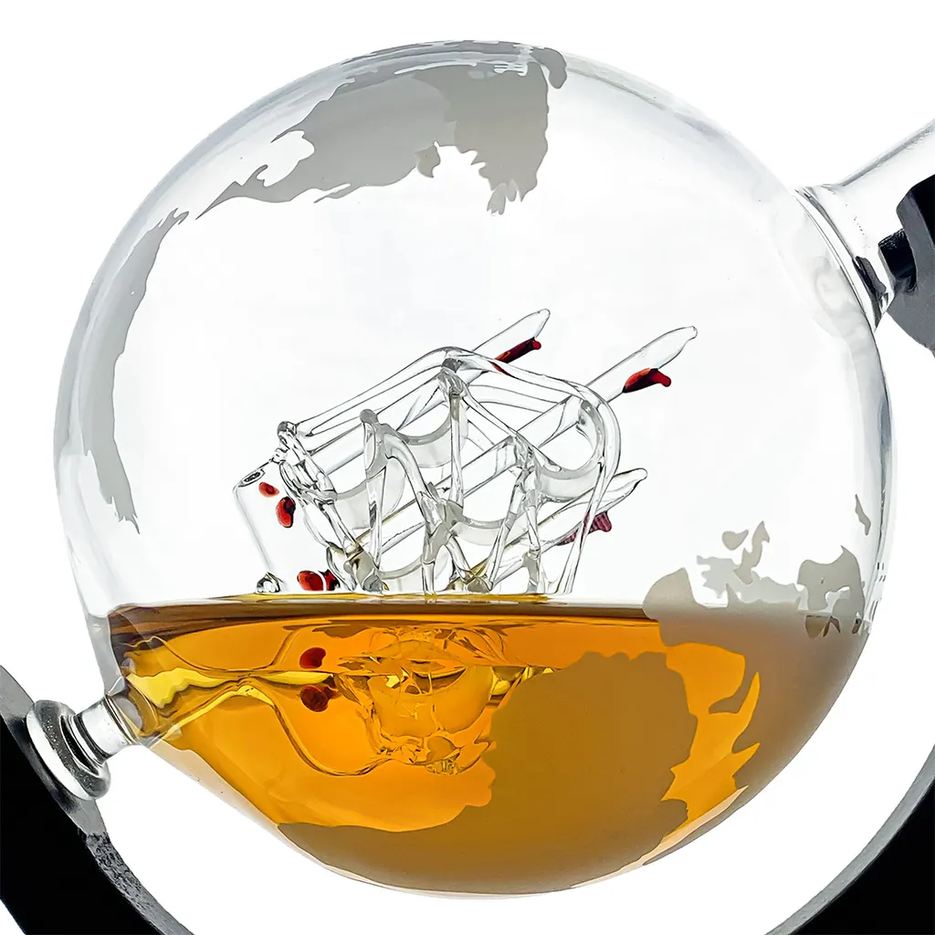 Whisiskey - Whisky Karaffe - Geschenke Für Männer - Komplette Whiskey Set - Globus - 900ML – Inkl. 4 Whisky Steine, 4 Whisky Gläser & Ausgießer - Whisky Dekanter – Whiskygläser - Natursteine 4 Whisiskey - Whisky Karaffe - Geschenke Für Männer - Komplette Whiskey Set - Globus - 900ML – Inkl. 4 Whisky Steine, 4 Whisky Gläser & Ausgießer - Whisky Dekanter – Whiskygläser - Natursteine – Bild 2