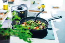 Fiskars 1026573 Bratpfanne Functional Form 26 Cm -Küchenwaren Geschäft ae06fcaa618db5af28a7f7a1e389c775