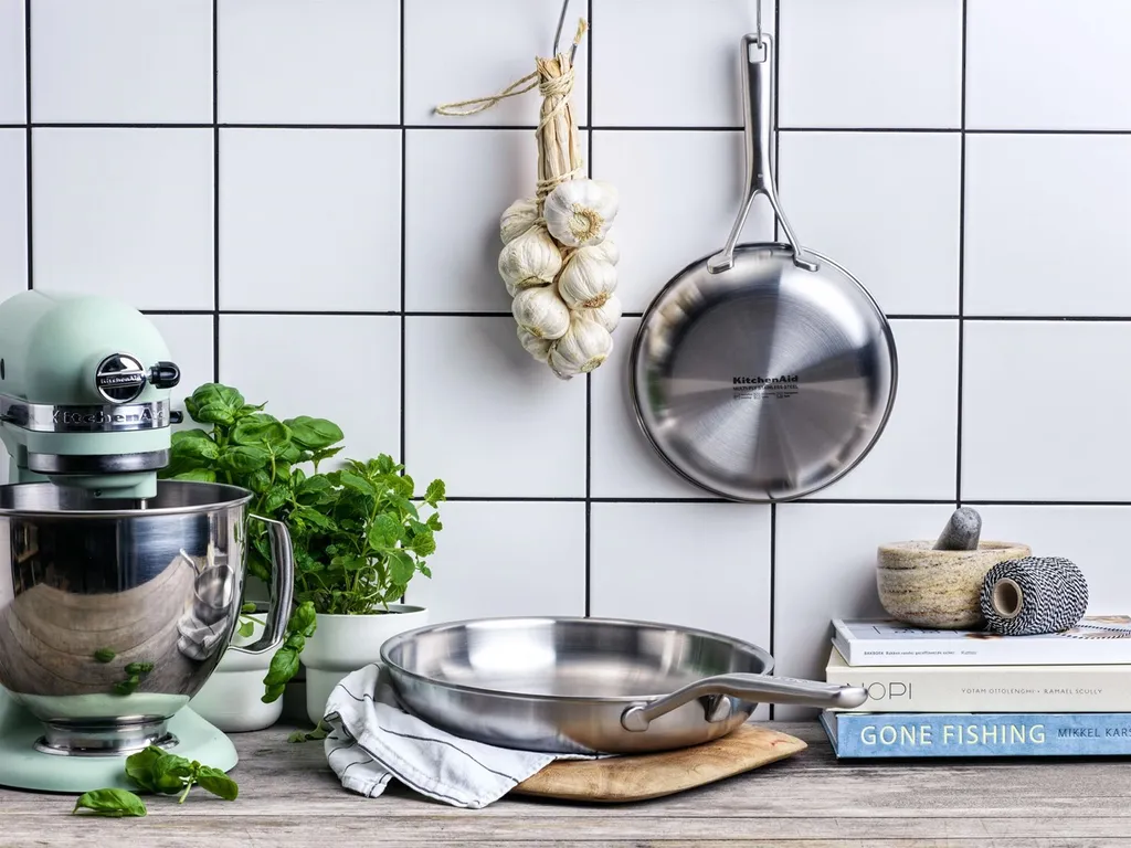 KitchenAid Pfannenset Multi-Ply Stainless Steel- ø 24 Und 28 Cm - Ohne Antihaftbeschichtung 4 KitchenAid Pfannenset Multi-Ply Stainless Steel- ø 24 Und 28 Cm - Ohne Antihaftbeschichtung – Bild 2