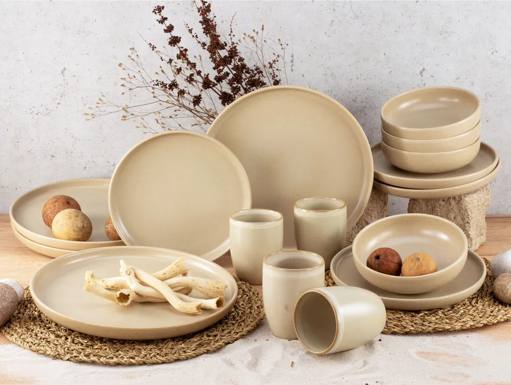 CreaTable, 33075, Serie Uno SAND, Geschirrset, Kombiservice 16 Teilig, Steinzeug, Farbe:Sand 3 CreaTable, 33075, Serie Uno SAND, Geschirrset, Kombiservice 16 Teilig, Steinzeug, Farbe:Sand