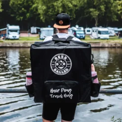 BeerBaller® Travel Bag - Beer Pong Tisch Tragetasche Inkl. Kühl- Und Becherfach -Küchenwaren Geschäft c9bfe20f354d8107ed35b48f22db3697