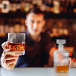 Relaxdays Whisky Karaffe -Küchenwaren Geschäft e3e3e24075377af4968001c296d18eff